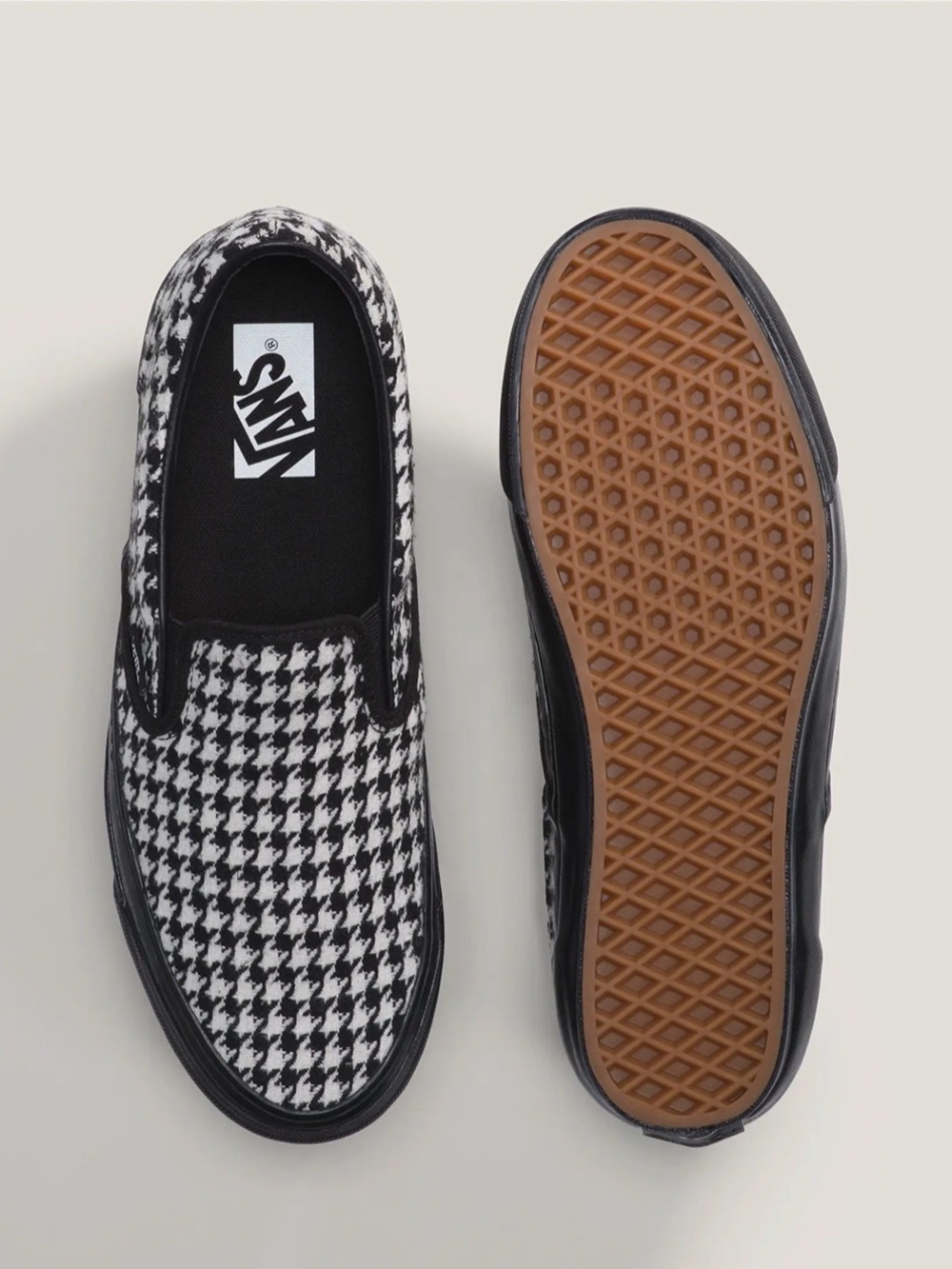 NEW Vans BLACK WHITE Houndstooth Print Slip on Sneakers SZ 8 - Picture 3 of 12